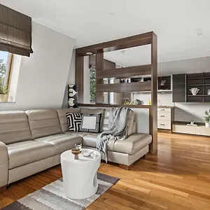 Sea Breeze - Hampton Apartament